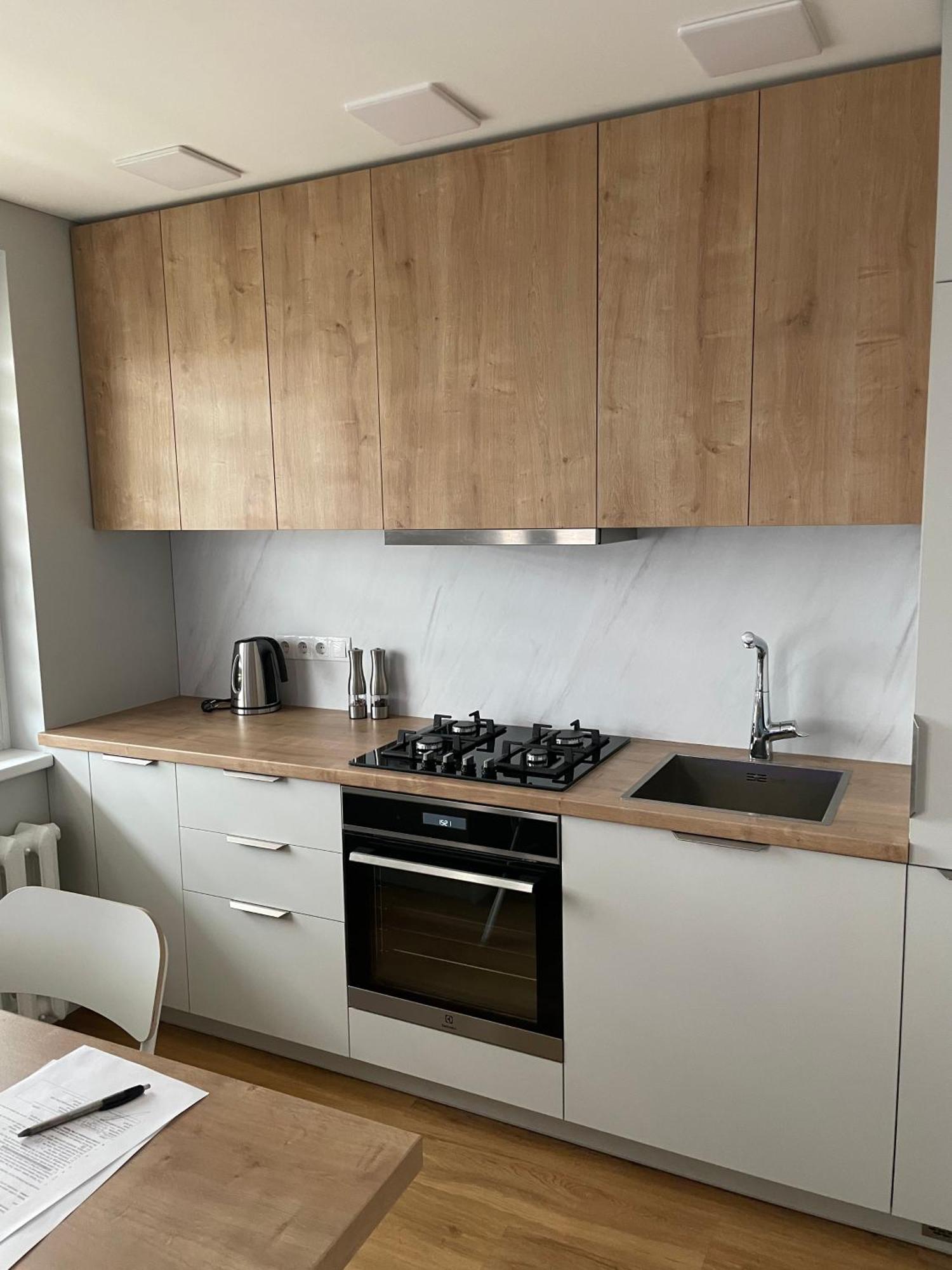 Cozy Urban Retreat With Self Check-in And Netflix